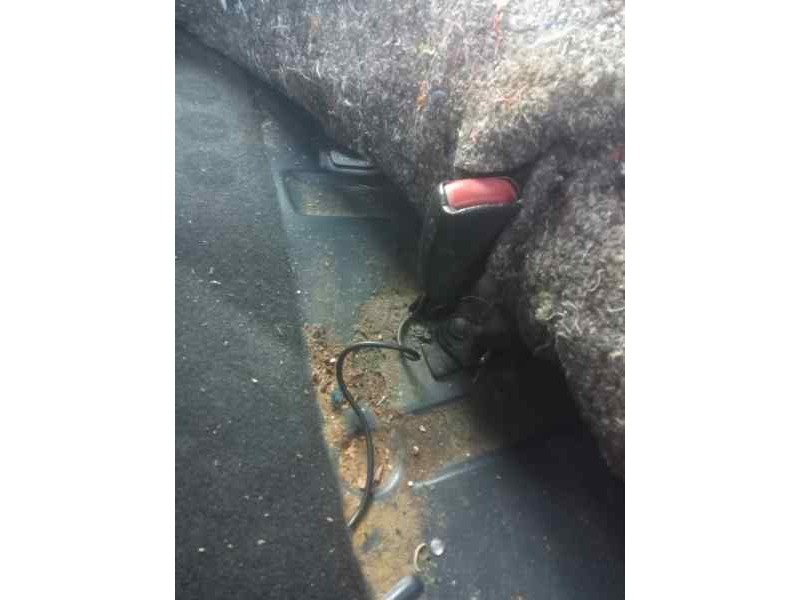 Recambio de enganche cinturon delantero izquierdo para volvo v50 familiar 2.0 diesel cat referencia OEM IAM  CON CABLE 