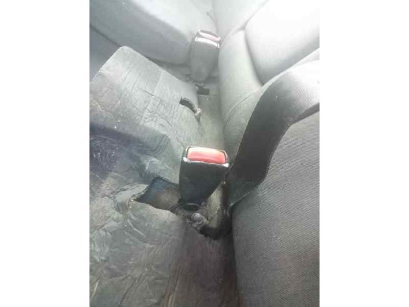 Recambio de enganche cinturon delantero izquierdo para volvo v50 familiar 2.0 diesel cat referencia OEM IAM  CON CABLE 