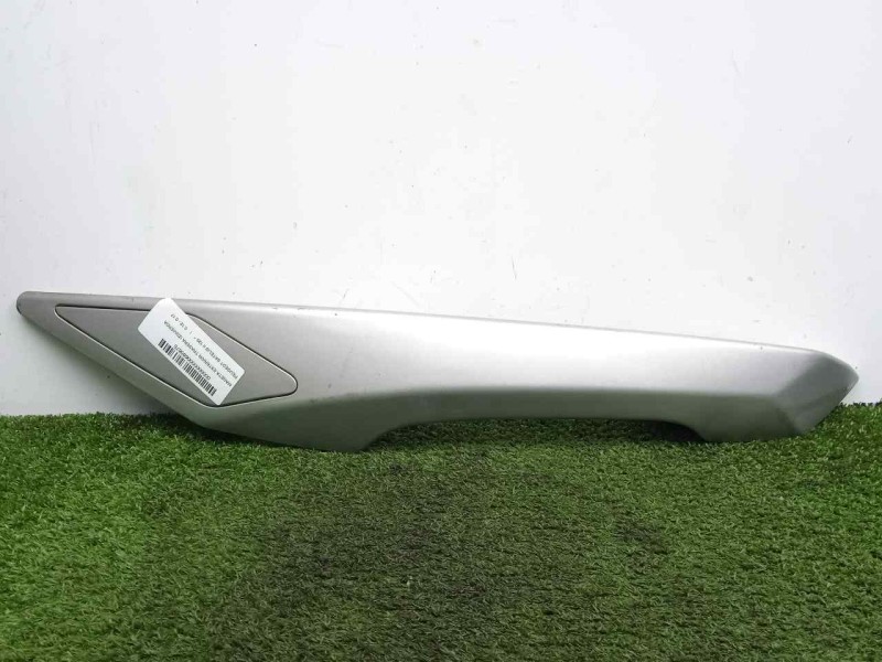 Recambio de maneta exterior trasera izquierda para peugeot satelis ii 125 referencia OEM IAM SINREFERENCIA  