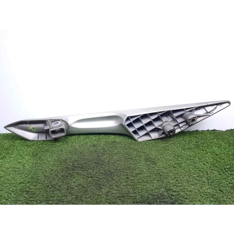 Recambio de maneta exterior trasera izquierda para peugeot satelis ii 125 referencia OEM IAM SINREFERENCIA  