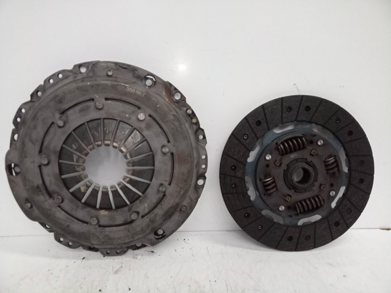 Recambio de kit embrague para mg serie 400 (rt) 2.0 turbodiesel referencia OEM IAM 6011-300004  