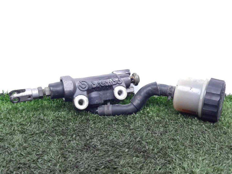 Recambio de bomba freno para yamaha yzf-r 1 yzf-r1 referencia OEM IAM 4C82583V0000 TRASERA 
