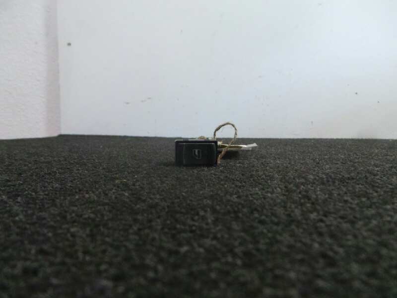 Recambio de mando elevalunas delantero derecho para volkswagen passat variant (3b6) 1.9 tdi referencia OEM IAM   