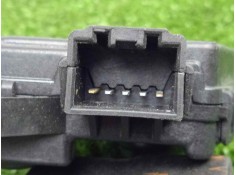 Recambio de motor apertura trampillas climatizador para hyundai h350 pritsche 2.5 crdi cat referencia OEM IAM SINREFERENCIA  5.P 2