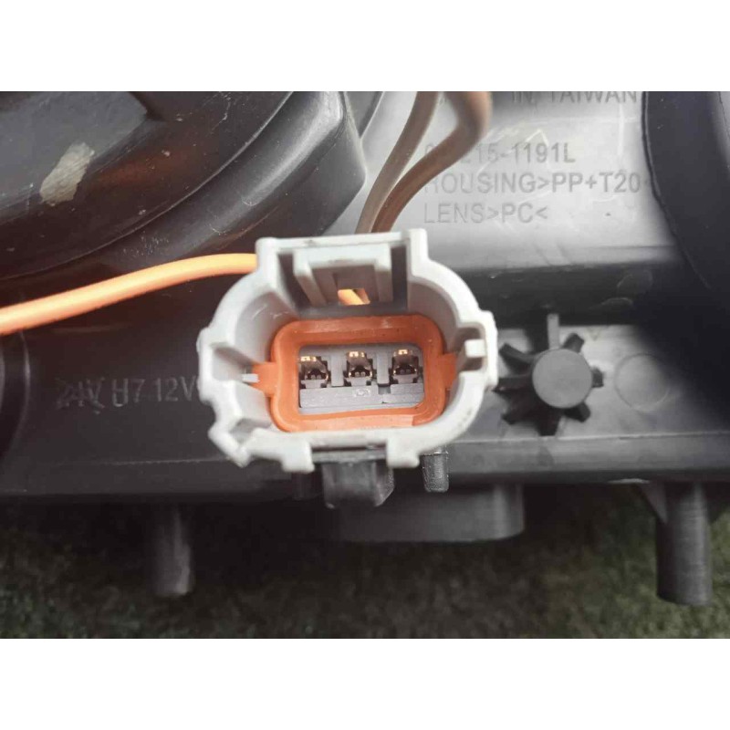 Recambio de faro izquierdo para nissan primera berlina (p12) 1.9 16v turbodiesel cat referencia OEM IAM  P12. 