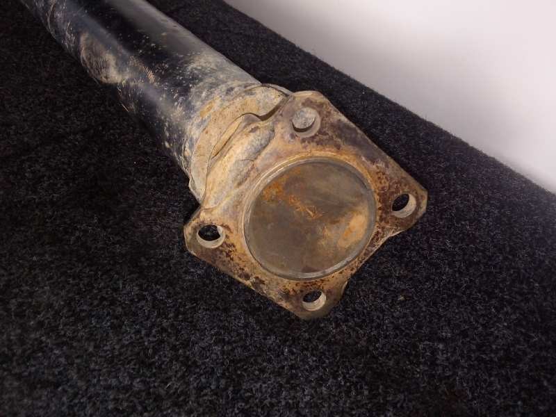 Recambio de transmision central para nissan patrol (k/w260) referencia OEM IAM 37300G9603 TRASERA - 1.TRAMO LONGITUD: 1170MM