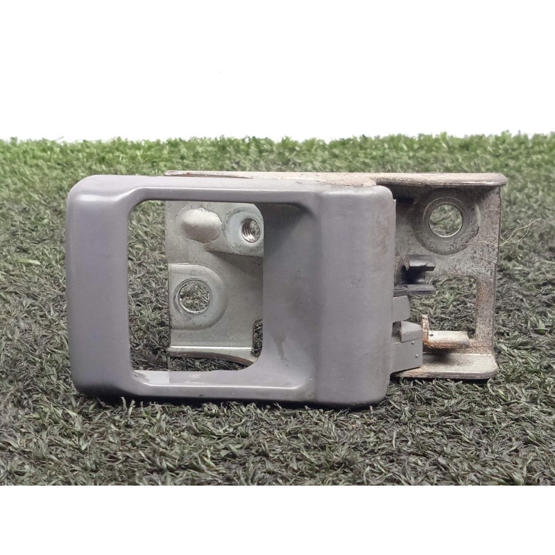 Recambio de maneta interior delantera izquierda para nissan cabstar e 3.0 diesel referencia OEM IAM SINREFERENCIA  