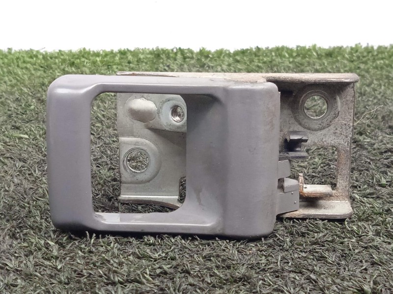 Recambio de maneta interior delantera izquierda para nissan cabstar e 3.0 diesel referencia OEM IAM SINREFERENCIA  