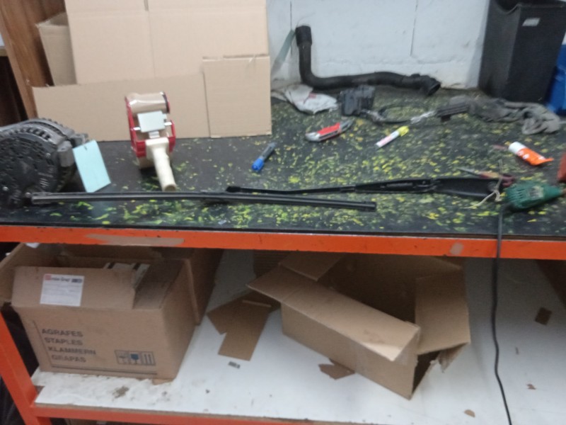 Recambio de brazo limpia delantero izquierdo para volvo s60 lim. 2.0 diesel cat referencia OEM IAM   