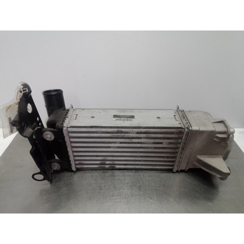 Recambio de intercooler para toyota auris 1.4 turbodiesel cat referencia OEM IAM JD1271005350 ANCHO: 270MM ALTURA: 145MM