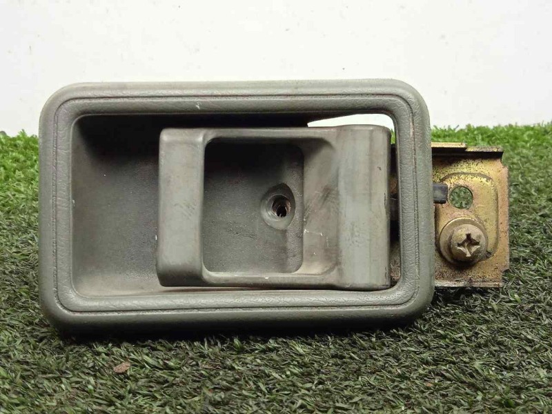 Recambio de maneta interior delantera derecha para nissan patrol (k/w260) 2.8td referencia OEM IAM 8067001J01  