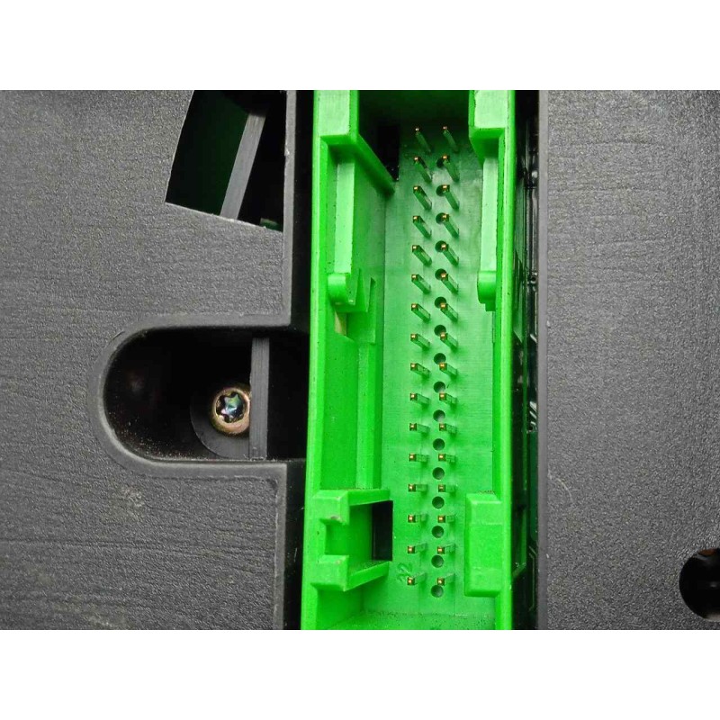 Recambio de cuadro instrumentos para audi a6 avant (4b5) 4.2 v8 40v referencia OEM IAM 110208948085-88311285  