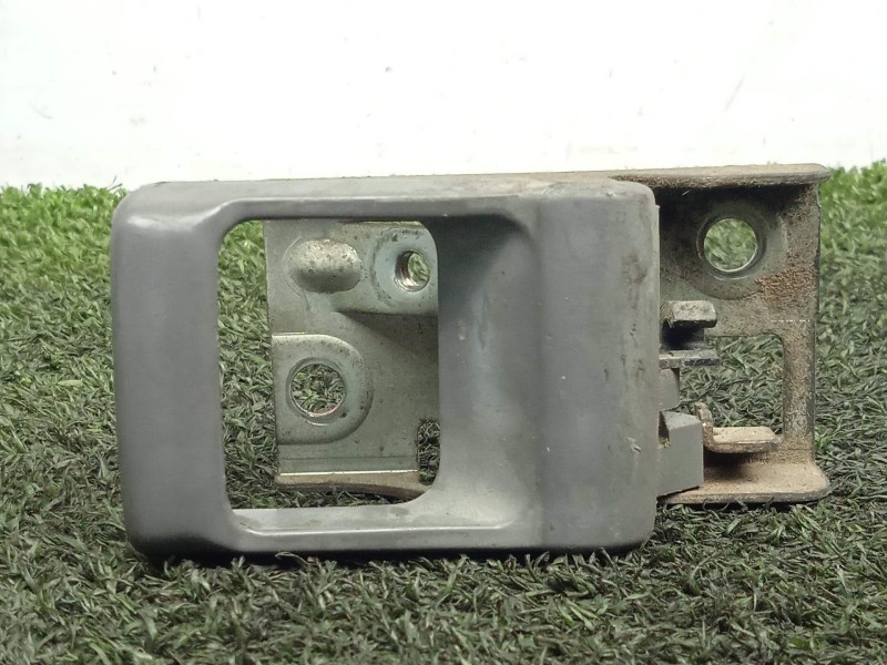 Recambio de maneta interior delantera derecha para nissan cabstar e 3.0 diesel referencia OEM IAM SINREFERENCIA  