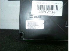 Recambio de sistema audio / radio cd para volvo xc70 2.4 diesel cat referencia OEM IAM 30797715-MD251200038-1656594-07W25E01   2