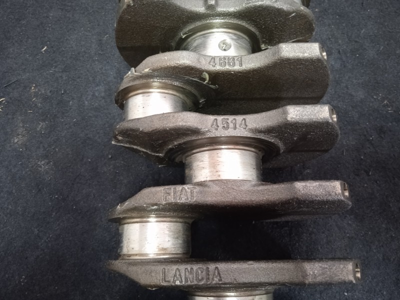 Recambio de cigueñal para fiat grande punto (199) 1.4 referencia OEM IAM 4681-4514-2A-GH  