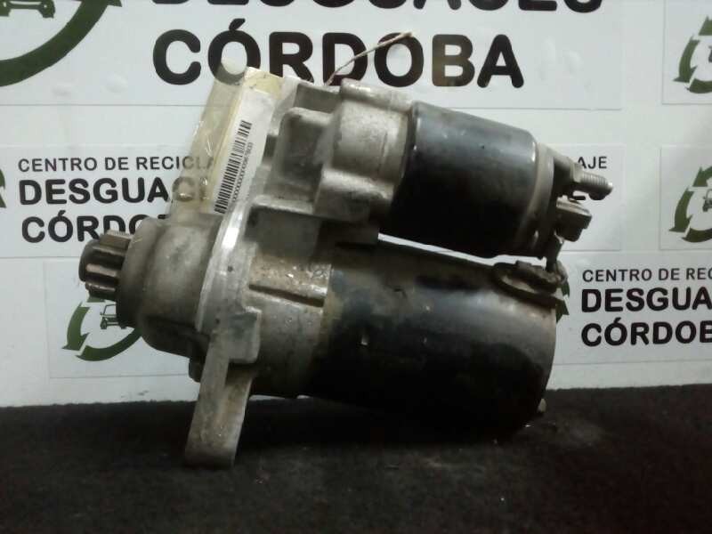 Recambio de motor arranque para volkswagen polo (9n1) 1.4 16v referencia OEM IAM 0001120400 BOSCH 