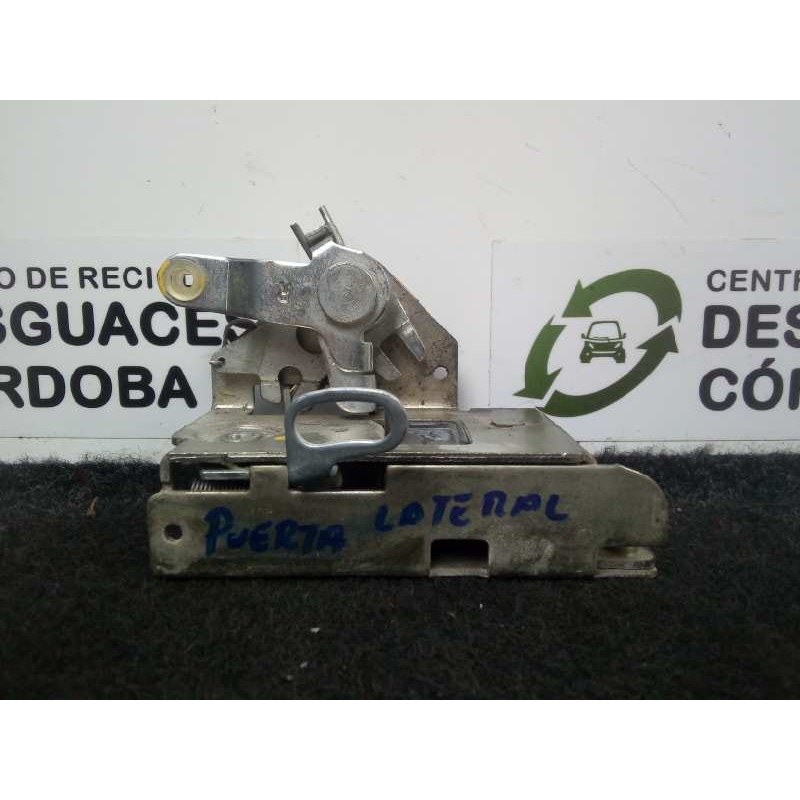 Recambio de cerradura puerta lateral derecha para iveco daily ka 3.0 diesel cat referencia OEM IAM 500329770  