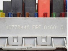 Recambio de caja reles / fusibles para fiat punto berlina (188) 1.2 16v cat referencia OEM IAM 46778448   2