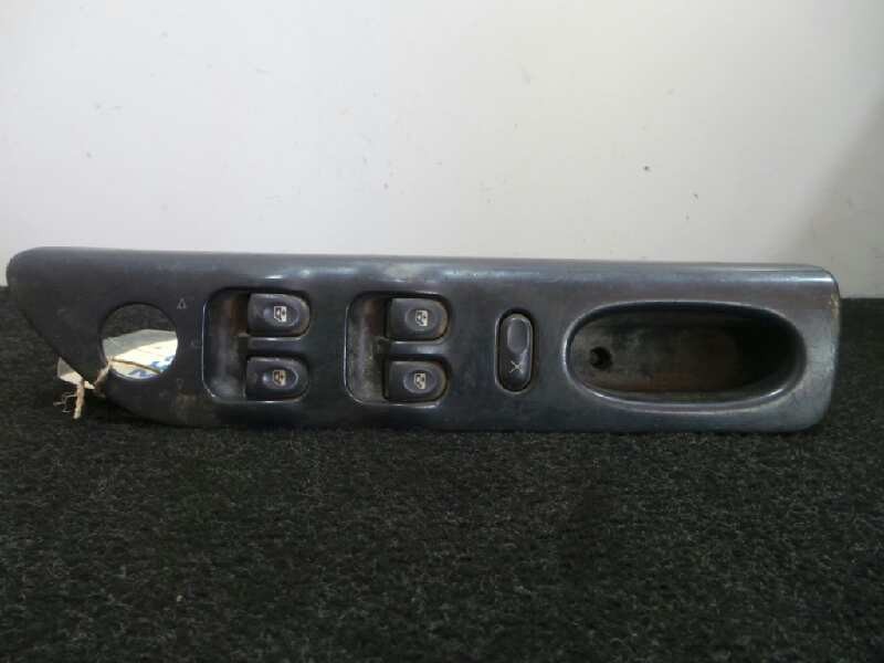 Recambio de mando elevalunas delantero izquierdo para renault laguna (b56) 2.2 turbodiesel referencia OEM IAM 7701699599 4.BOTON