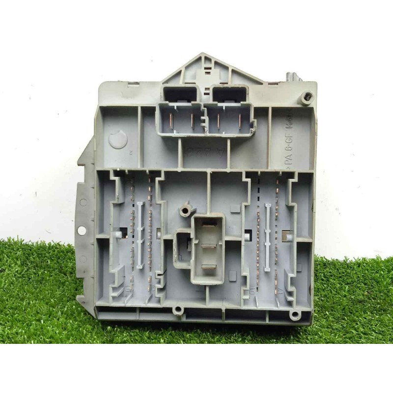 Recambio de caja reles / fusibles para fiat punto berlina (188) 1.2 16v cat referencia OEM IAM 46778448  
