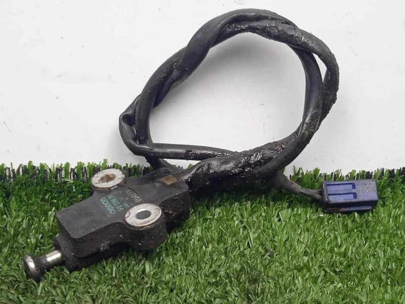 Recambio de sensor para yamaha yzf-r 1 yzf-r1 referencia OEM IAM 5PX825665100 INTERRUPTOR FRENO TRASERO 