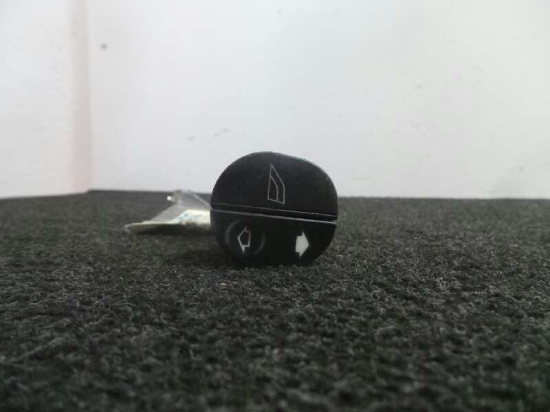 Recambio de mando elevalunas delantero derecho para ford fiesta (cbk) 1.6 16v cat referencia OEM IAM   