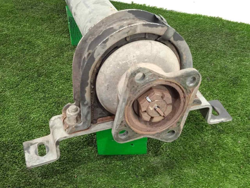 Recambio de transmision central para nissan l-80 4.0 referencia OEM IAM  TRASERA - 1/2.TRAMOS LONGITUD: 670MM