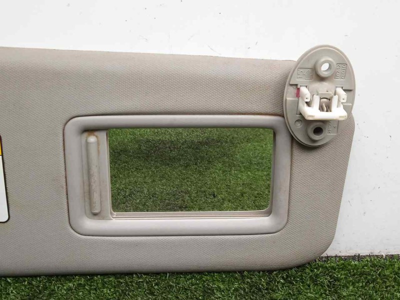 Recambio de parasol derecho para toyota rav 4 2.2 d-4d cat referencia OEM IAM 7431042521B0  