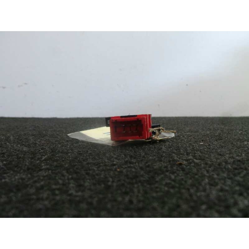 Recambio de mando elevalunas trasero izquierdo para renault laguna (b56) 2.2 turbodiesel referencia OEM IAM  CONECTOR ROJO 