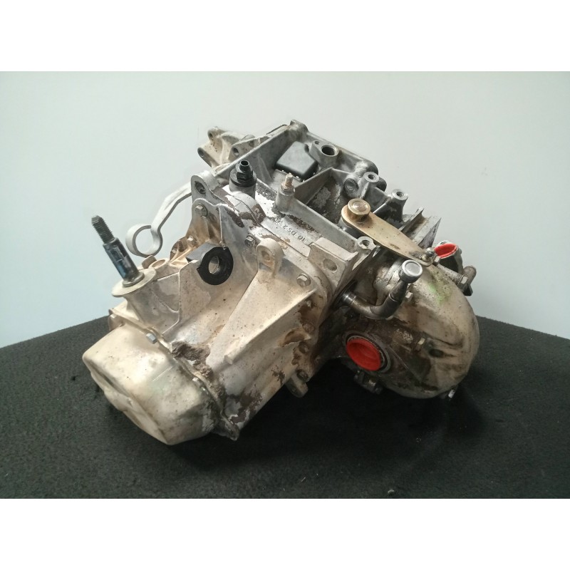 Recambio de caja cambios para peugeot 205 berlina 1.8 diesel referencia OEM IAM 20CL09 5.VELOCIDADES MANUAL