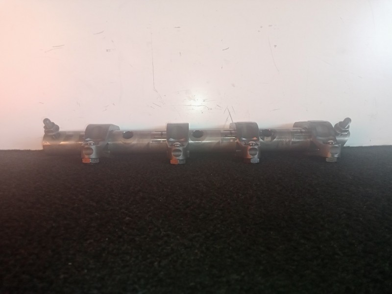 Recambio de eje balancines para volkswagen passat berlina (3c2) 2.0 tdi referencia OEM IAM 03G109527A-081205S3A2  