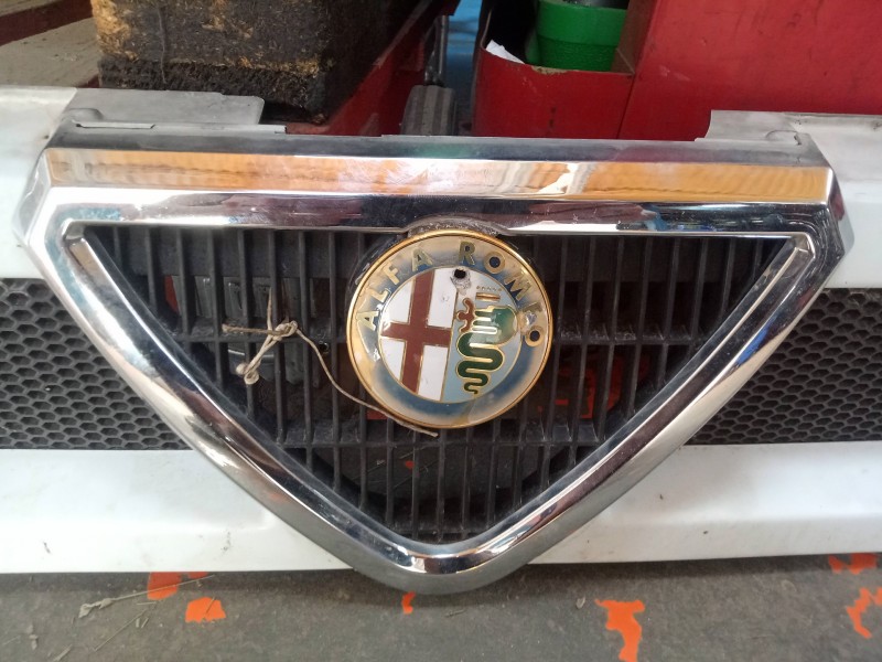 Recambio de rejilla delantera para alfa romeo 33 berlina 1.5 referencia OEM IAM   