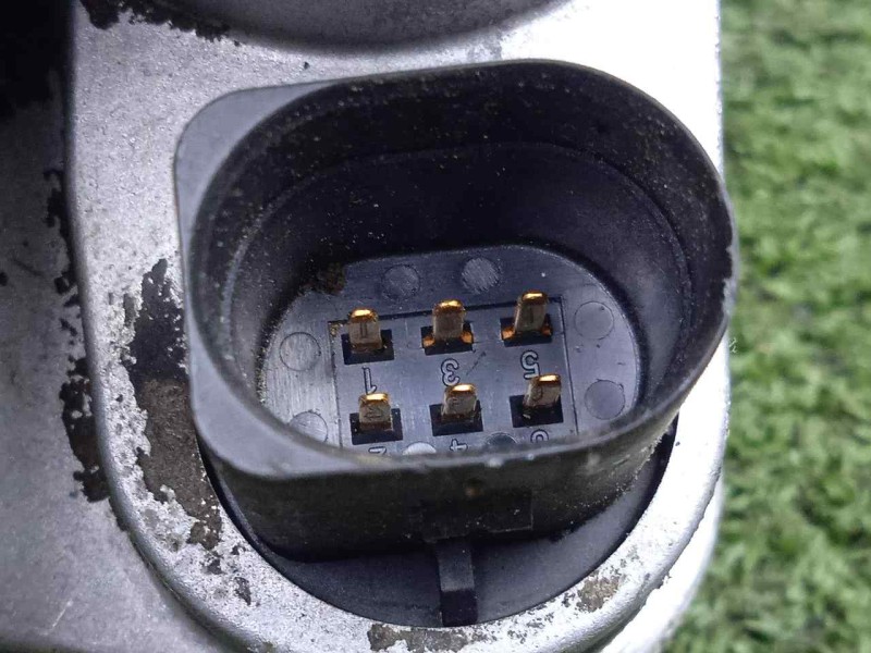 Recambio de caja mariposa para volkswagen passat berlina (3b3) 2.0 referencia OEM IAM 06B133062L-408238323006 6.PINES 