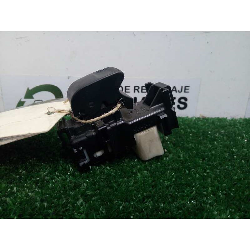 Recambio de mando elevalunas delantero derecho para toyota auris 1.3 16v cat referencia OEM IAM 8292R95  