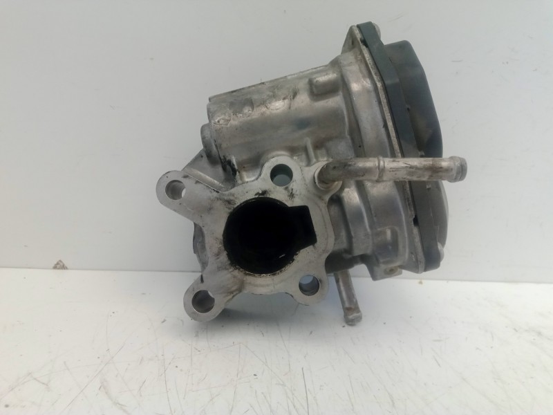 Recambio de valvula egr para toyota auris 1.4 turbodiesel cat referencia OEM IAM 2580033010-VN1501000030  