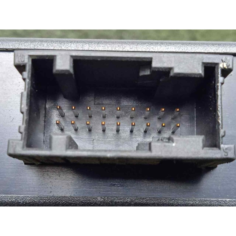 Recambio de centralita cierre para bmw serie 3 berlina (e36) 1.7 turbodiesel cat referencia OEM IAM 61358369483  