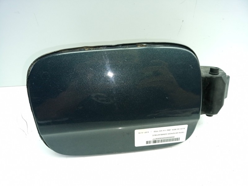 Recambio de tapa exterior combustible para audi a4 ber. (b8) 1.8 16v tfsi referencia OEM IAM 8K0809999D  