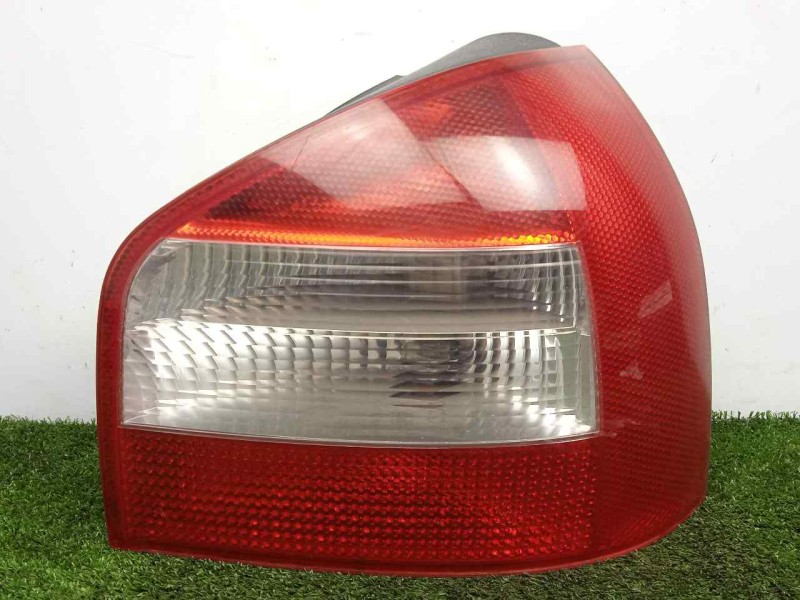 Recambio de piloto trasero derecho para audi a3 (8l) 1.6 referencia OEM IAM 8L0945096B  