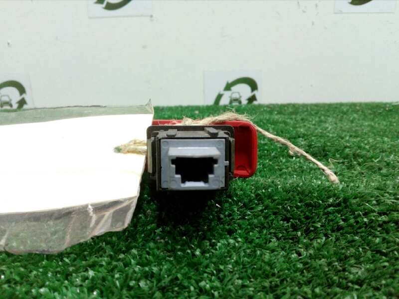 Recambio de warning para toyota auris 1.3 16v cat referencia OEM IAM 8433202131-1779  