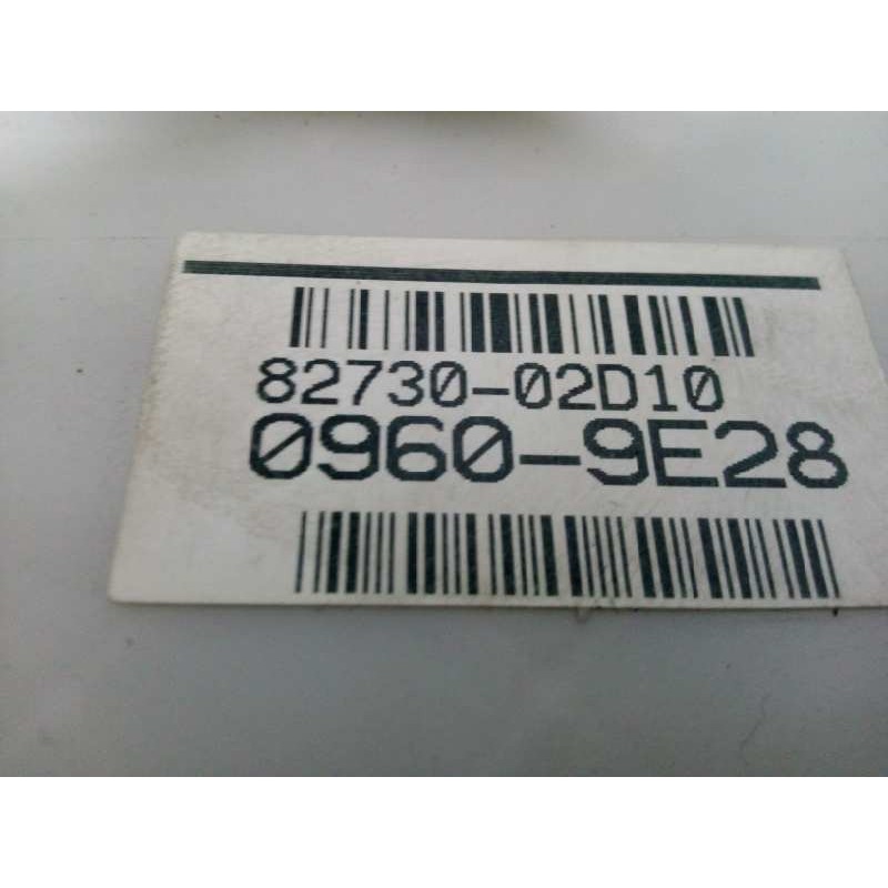 Recambio de caja reles / fusibles para toyota auris 1.3 16v cat referencia OEM IAM 8273002D10-09609E28-303709E21-9852  