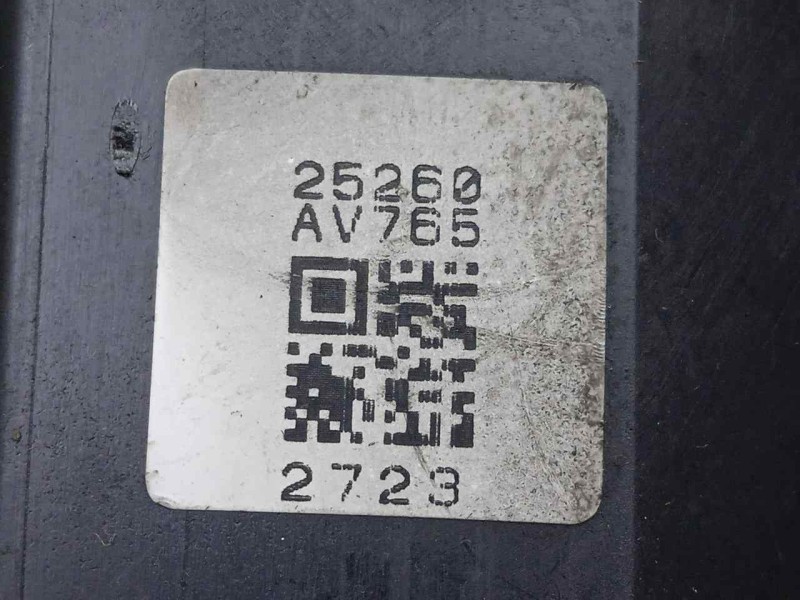 Recambio de mando limpia para nissan almera tino (v10m) 2.2 16v turbodiesel cat referencia OEM IAM   