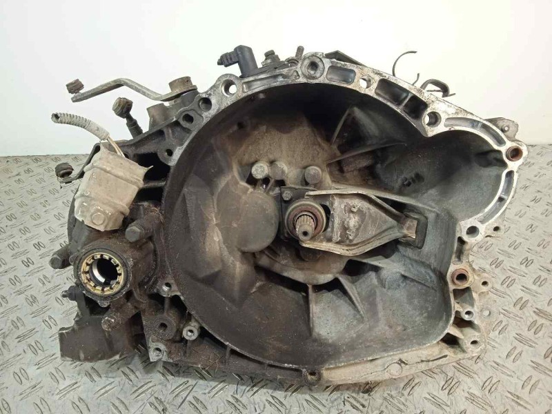 Recambio de caja cambios para citroën xsara berlina 1.9 diesel referencia OEM IAM 20DL41 5.VELOCIDADES MANUAL