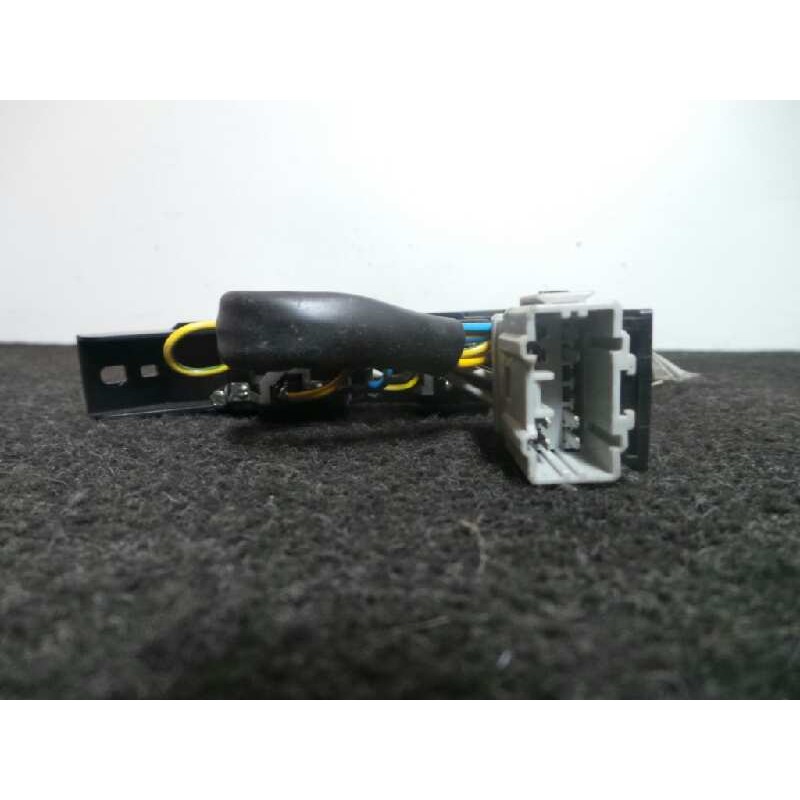 Recambio de mando elevalunas delantero derecho para mg serie 45 (rt) 1.6 16v cat referencia OEM IAM   