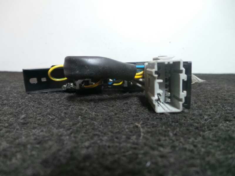 Recambio de mando elevalunas delantero derecho para mg serie 45 (rt) 1.6 16v cat referencia OEM IAM   