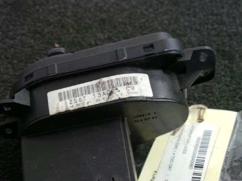 Recambio de interruptor luces para ford fiesta (cbk) 1.4 tdci cat referencia OEM IAM 2S6T13A024CB  