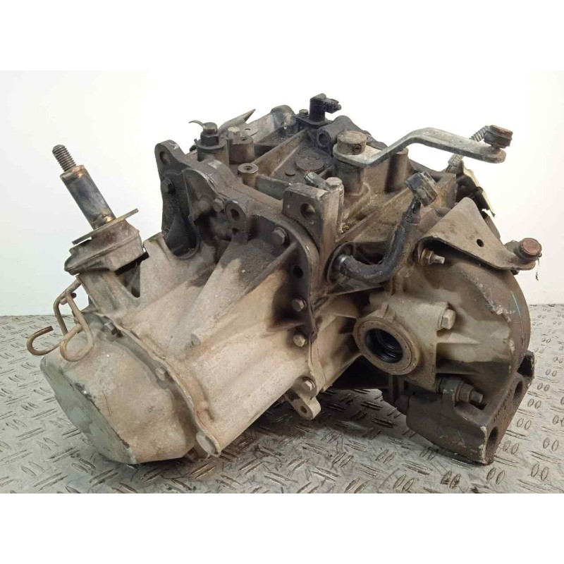 Recambio de caja cambios para citroën xsara berlina 1.9 diesel referencia OEM IAM 20DL41 5.VELOCIDADES MANUAL