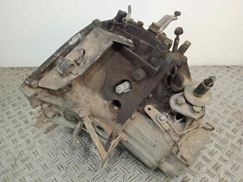 Recambio de caja cambios para citroën xsara berlina 1.9 diesel referencia OEM IAM 20DL41 5.VELOCIDADES MANUAL