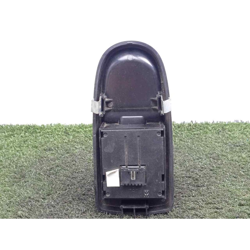 Recambio de mando elevalunas delantero derecho para iveco daily ka 3.0 diesel cat referencia OEM IAM 5801484225  