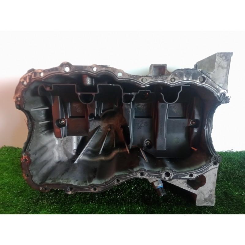 Recambio de carter para renault megane ii berlina 5p 1.5 dci diesel referencia OEM IAM 8200451325  