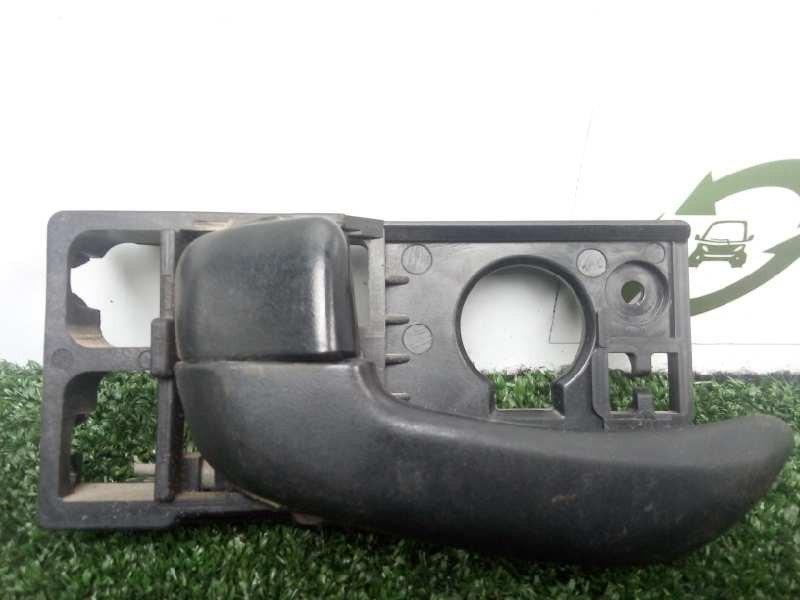 Recambio de maneta interior delantera izquierda para hyundai i10 1.1 12v cat referencia OEM IAM 826130X000  